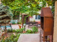 Guest House on Kamanina / Гостевой дом на Каманина 3*