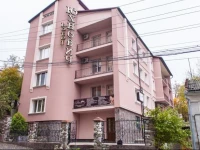 Uhnovych Hotel Complex 3*