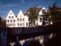 Golden Tulip De Medici