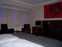 Carlton 3*