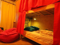 On Revolyutsionnaya Hostel