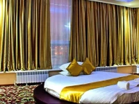Sky Luxe Hotel on Dostyk / Sky Luxe Бутик-отель 4*