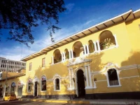 Los Portales 3*