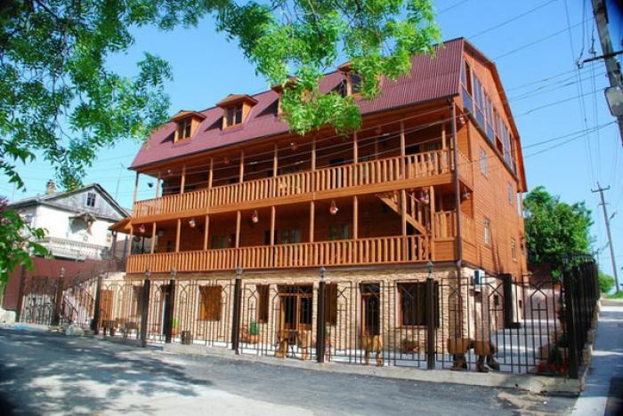 La Terrasa Guest House / Ла Терраса 3*