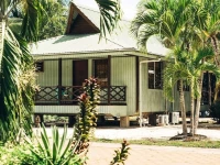 Overbridge River Resort 
