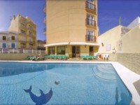 Hostal Adelino