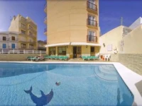 Hostal Adelino 3*