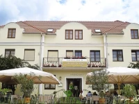 Eisenbocks Strasser Hof 
