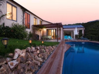 Owhanake Bay Estate