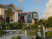 D Nest Inn