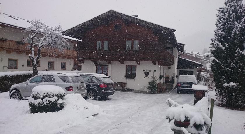 Haus Reason 