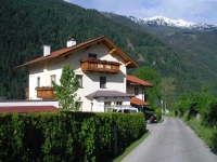 Haus Grunbacher 