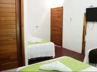 Hostal Aquamarine 