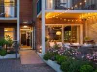 Frost Apartments 