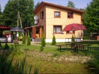 RootsikГјla Lakeside Hostel 