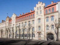 Best Apartments- Mere residence 