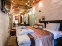 Town Hall Square Apartments - Old Town 