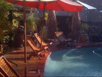 Golden Lantern Lodge 