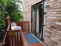 Bluewater Beachfront Guest House 