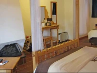 Houw Hoek Inn 