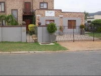 Tirzahs B&B and Self Catering 3*