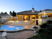 Amber Rose Country Estate 