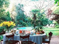 Riverbend Country House 