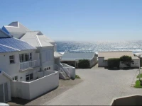 Point Village Accommodation - Hennie Top 