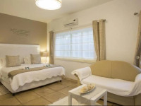 Caza Beach Guesthouse