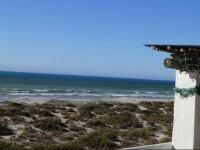 Escape Beach Cottage 