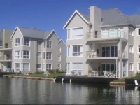 Waterside Living KP08 