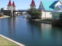 Waterside Living MS08 