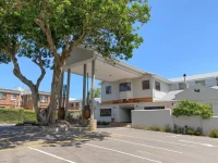Loerie Guest Lodge 