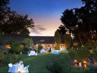 Hunters Country House 
