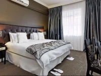 Ascot Boutique Hotel 