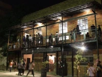 Curiocity Backpackers 