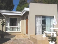 4 On Sengwe Place 