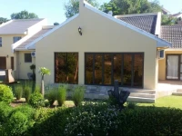 Jakobs Guesthouse & Cottage 