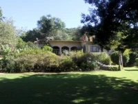 Laughing Waters Guest House 