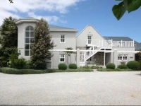 Ocean Eleven Guesthouse 