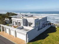 Hermanus Beachfront Lodge 