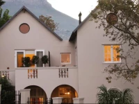 Four Rosmead Boutique Guesthouse 