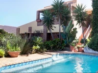 African Sun Guest Suites 