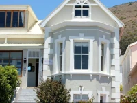 Braeside House Apartments 