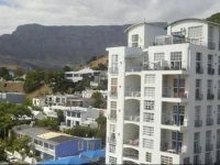 Cape Town Life - 8 Harbour Terraces 