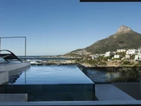 Ebb Tide Apartments 