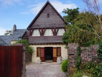 Two Door Cottage 