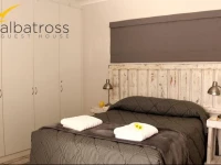 Albatross Guesthouse 