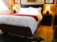 Bushmen Inn Guesthouse 