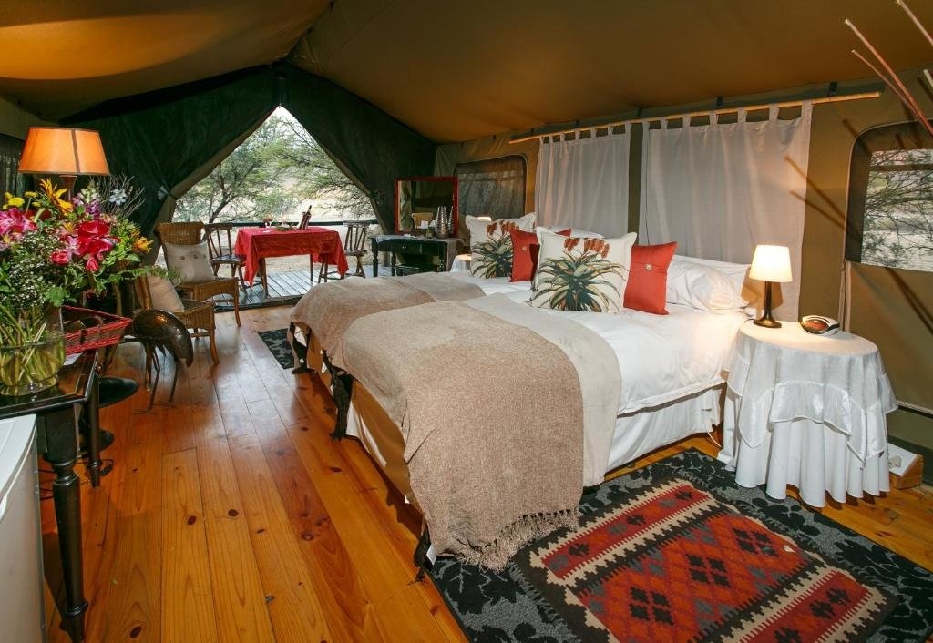Chandelier Game Lodge 